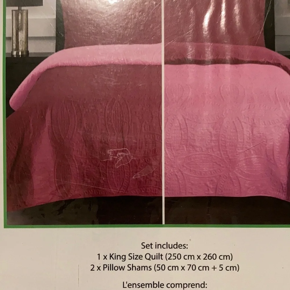 Stylishly Queen 3pc Quilt Set Reversible Burgundy and Pink Embossed Print